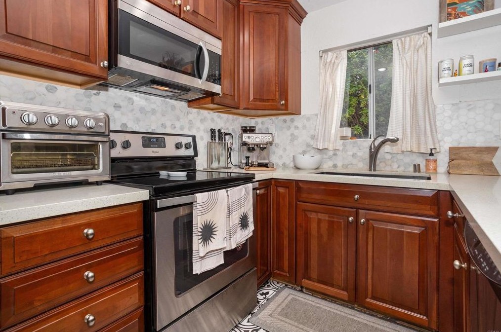 11317 Avenida De Los Lobos, San Diego, CA 92127-5842