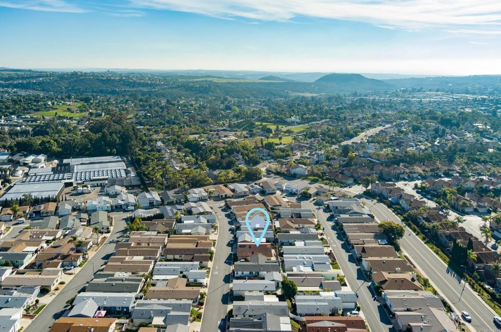 634 Via Santa Cruz, Vista, CA 92081