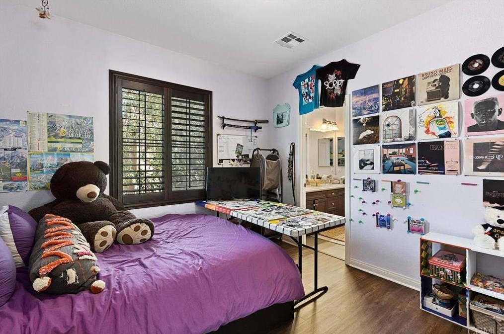 8408 Christopher Ridge Ter, San Diego CA 92127-6143 exterior