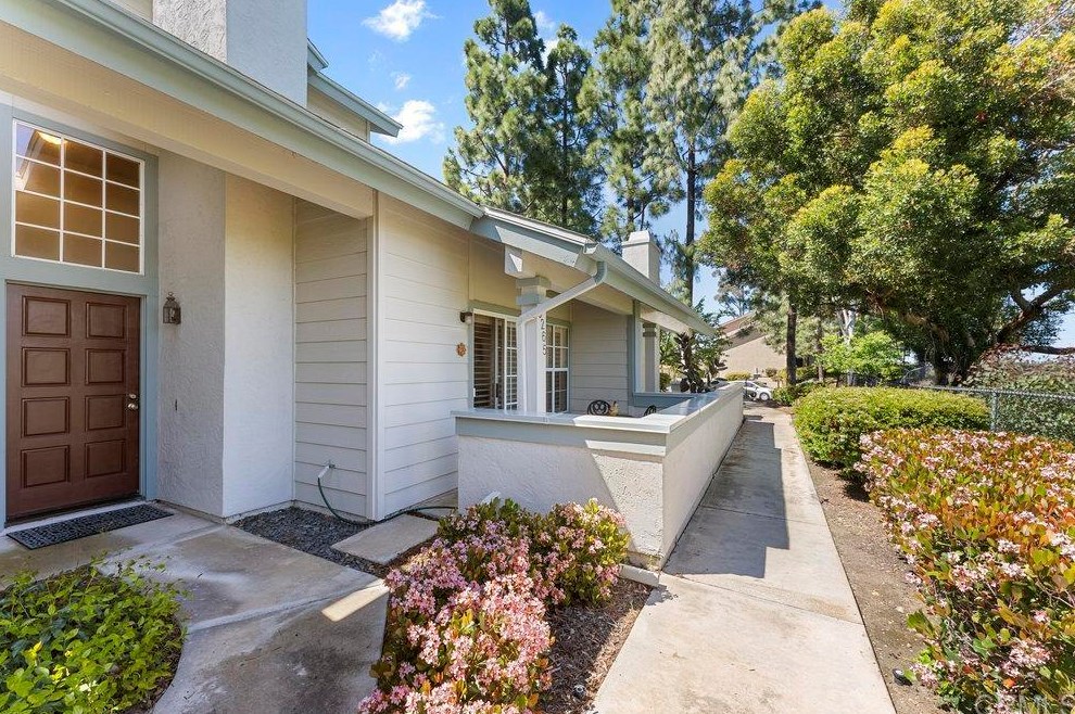 3265 Old Bridgeport Way, San Diego, CA 92111-7732