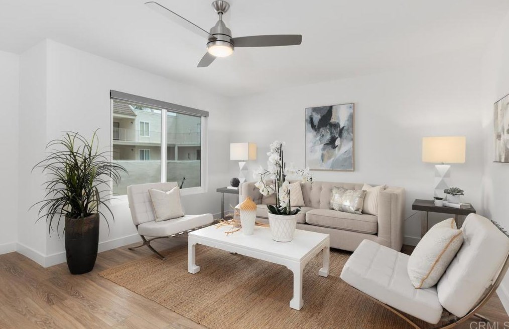 13754 Mango Dr #220, Del Mar, CA 92014