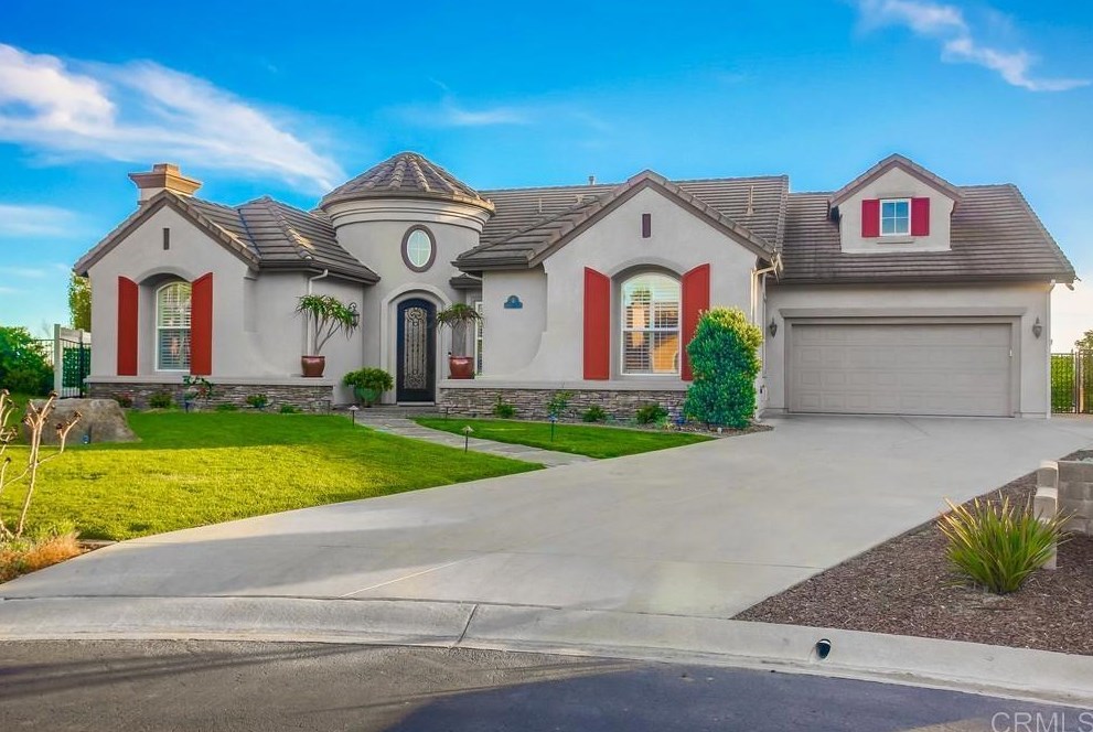 2187 Kirkcaldy Rd, Fallbrook CA  92028-5407 exterior