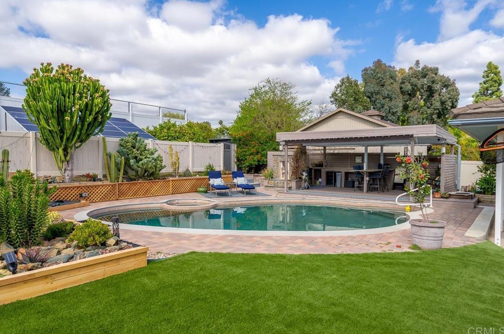 11472 Fuerte Farms Rd, El Cajon, CA 92020