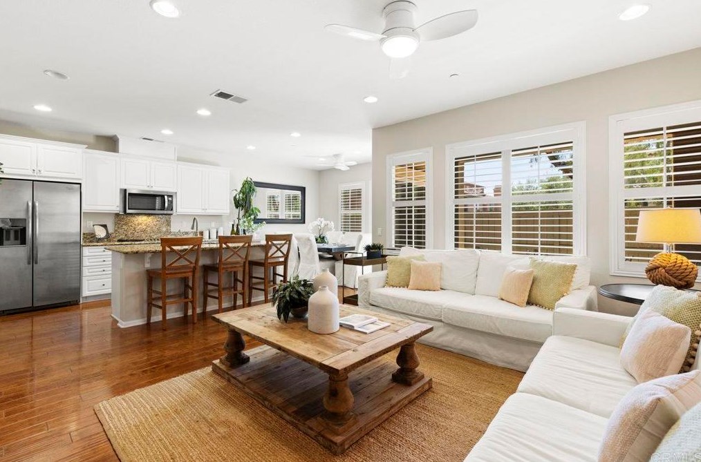 8574 Old Stonefield Chase, San Diego, CA 92127