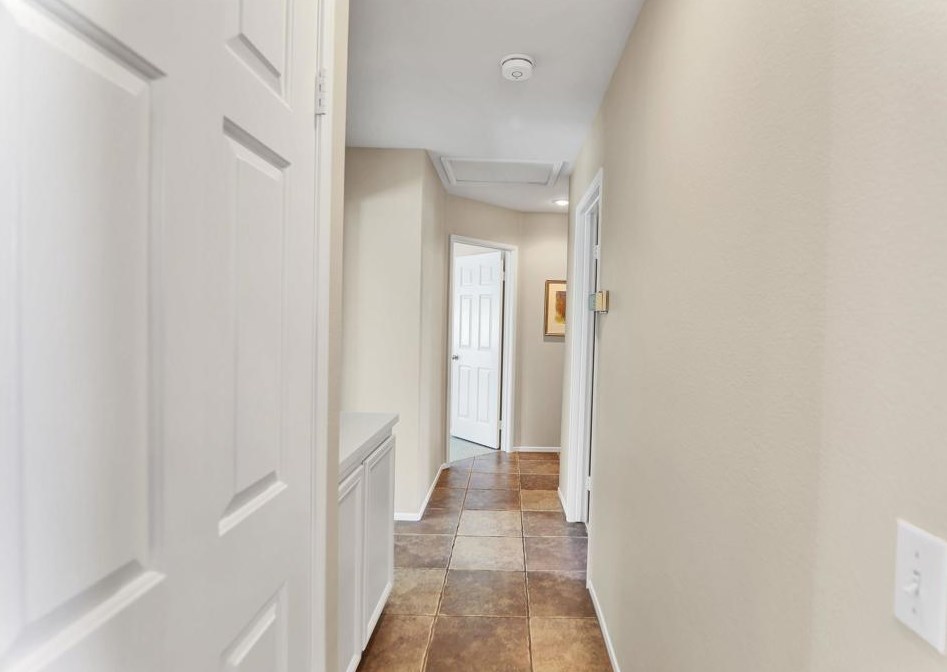 315 Del Flora St, Oceanside CA  92058-7959 exterior