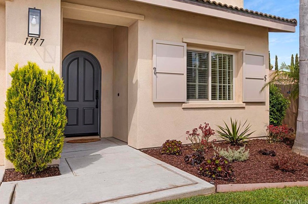 1477 Ferrara Ct, Escondido, CA 92025