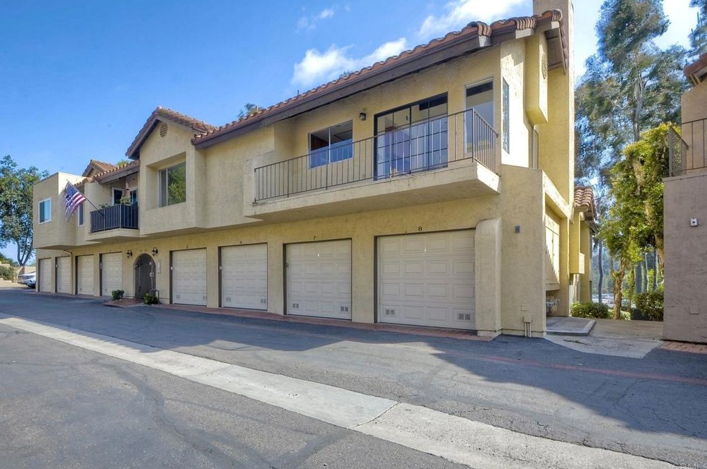 1163 Arbor Ln, San Marcos, CA 92069-3184