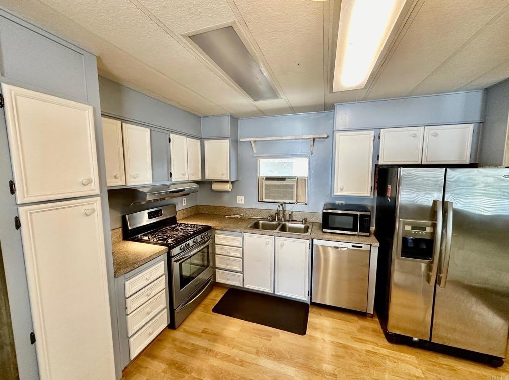 2130 Sunset Dr #41, Vista, CA 92081