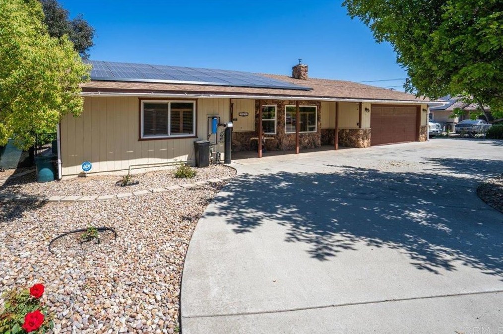 1133-35 H St, Ramona, CA 92065-2835