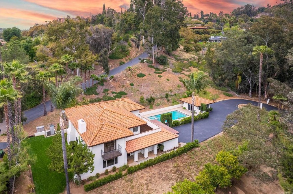 3050 Los Campos Dr, Fallbrook, CA 92028-9406