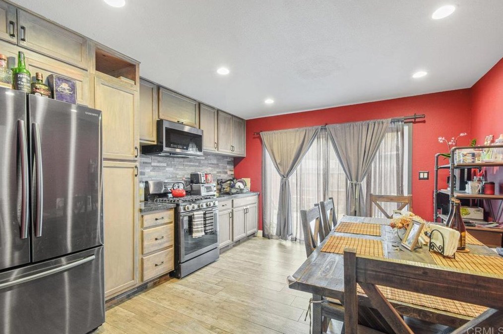 1251 Nacion Ave, Chula Vista CA  91911-3703 exterior