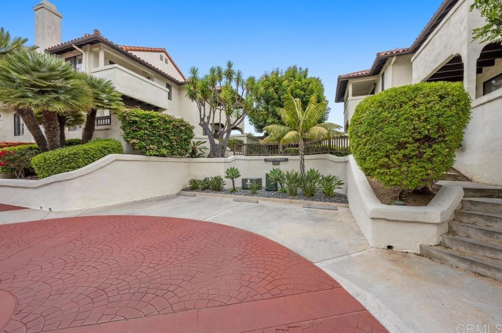 292 Chinquapin Ave, Carlsbad, CA 92008-7459