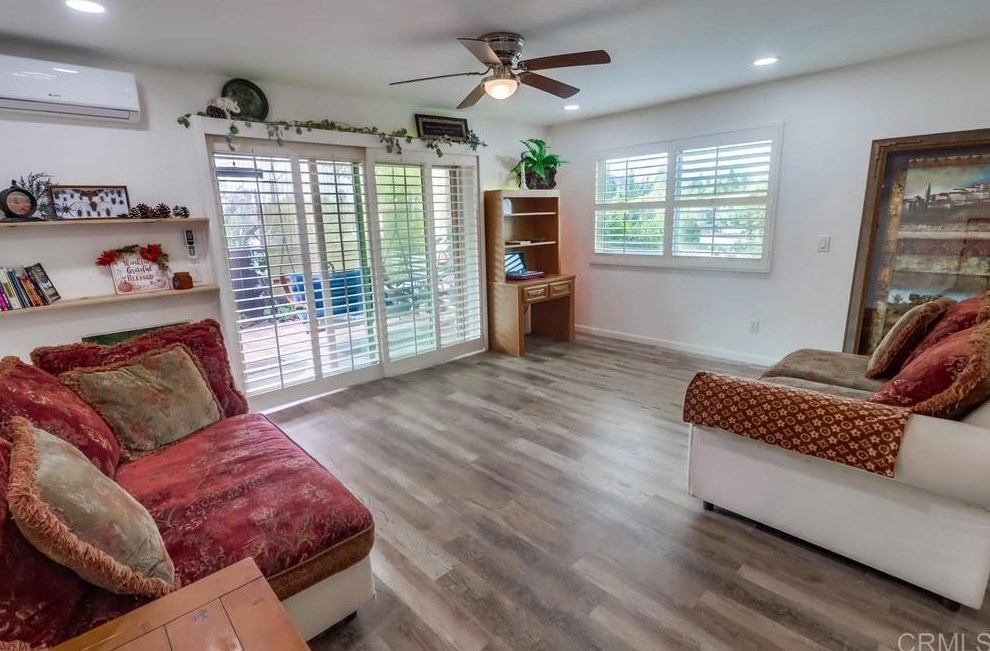9175 Campina Dr #1, La Mesa, CA 91942