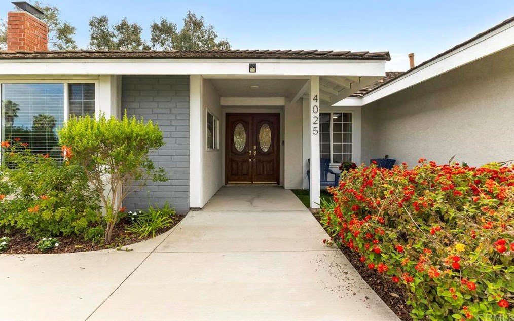 4025 Trieste Dr, Carlsbad, CA 92010