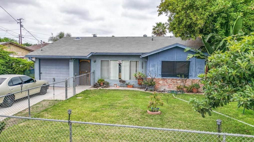 1218 Teelin Ave, Vista, CA 92083-3036
