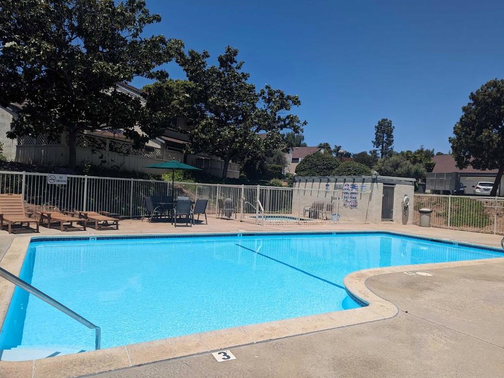 145 Cerco Rosado, San Marcos, CA 92069-3127