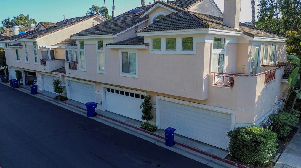 9374 Babauta Rd, San Diego, CA 92129-4928