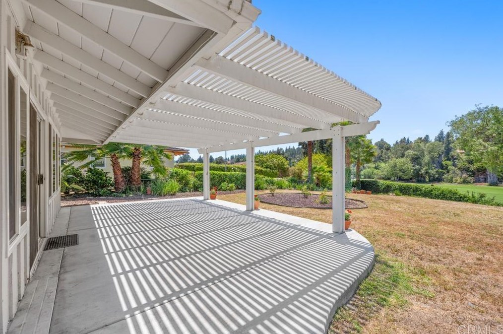 17930 Mirasol Dr, San Diego CA 92128-1222 exterior