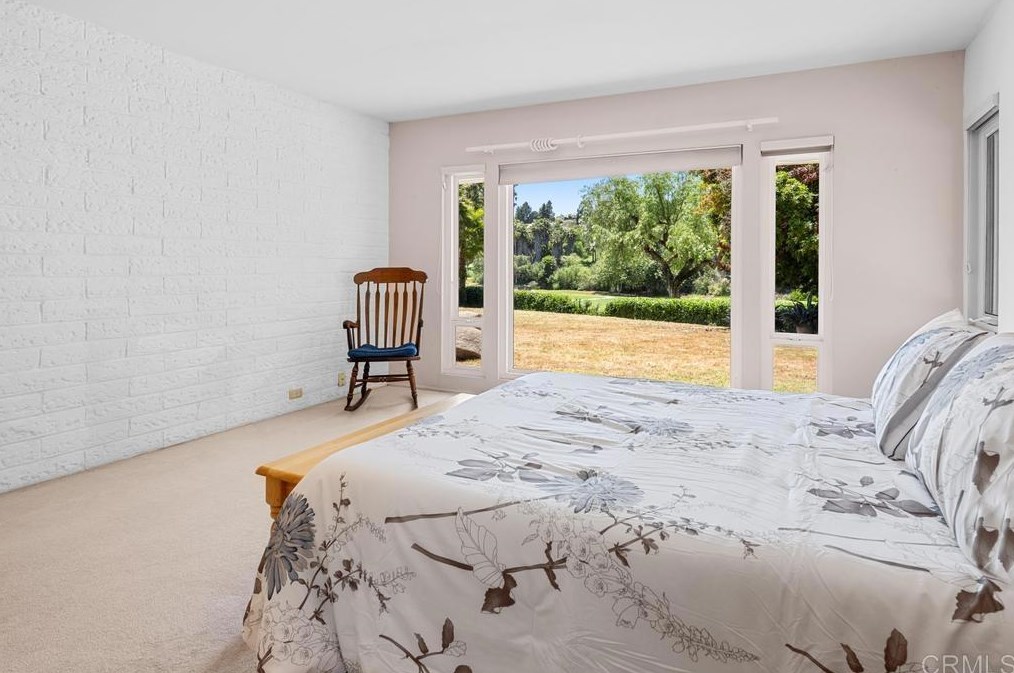 17930 Mirasol Dr, San Diego CA 92128-1222 exterior