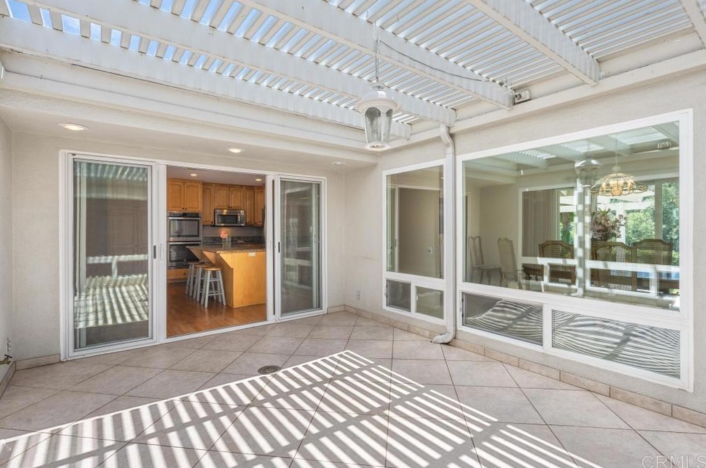 17930 Mirasol Dr, San Diego CA 92128-1222 exterior