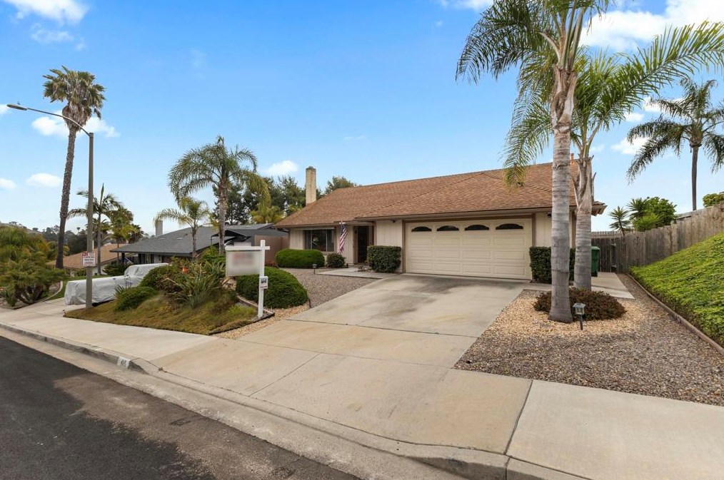 4115 Pepperdine Ave, Oceanside, CA 92056-6015