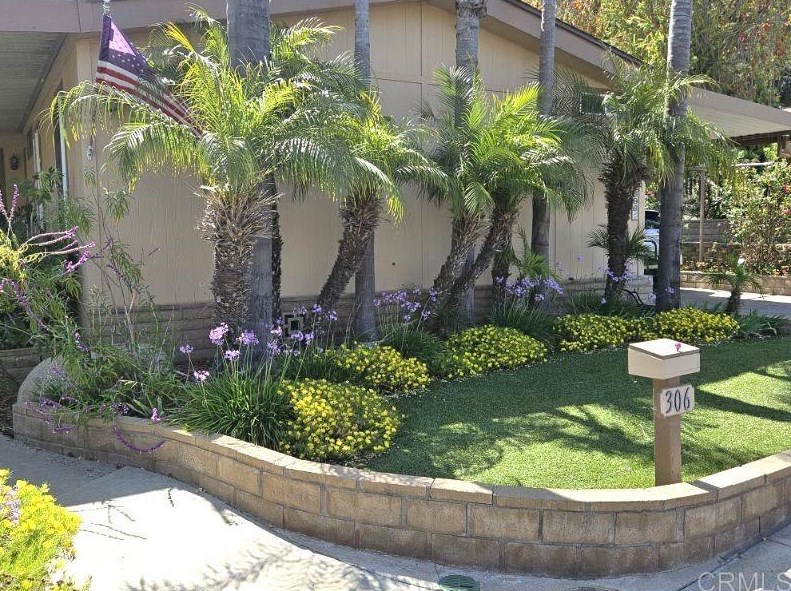 8975 Lawrence Welk Dr #306, Escondido, CA 92026