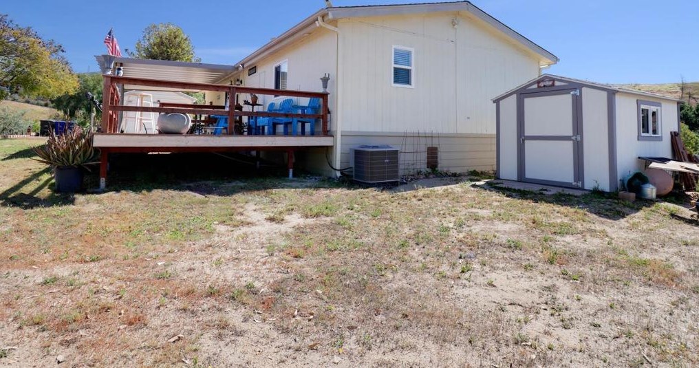 40337 Gavilan Mountain Rd, Fallbrook CA 92028-8965 exterior