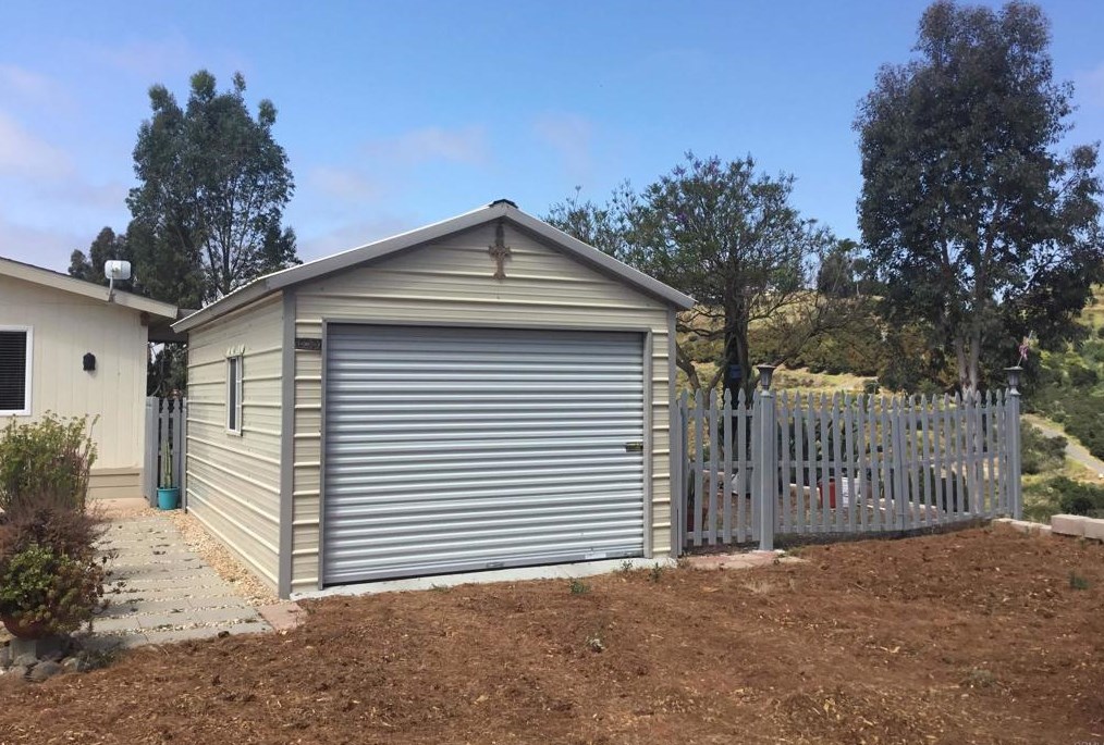 40337 Gavilan Mountain Rd, Fallbrook CA 92028-8965 exterior