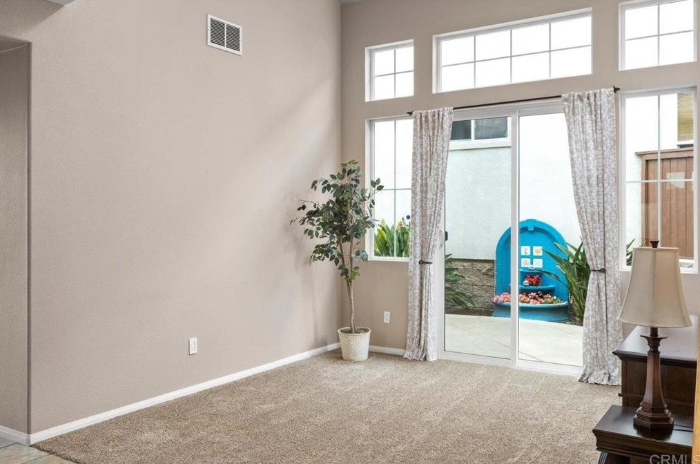 5544 Foxtail Loop, Carlsbad CA  92010-7153 exterior