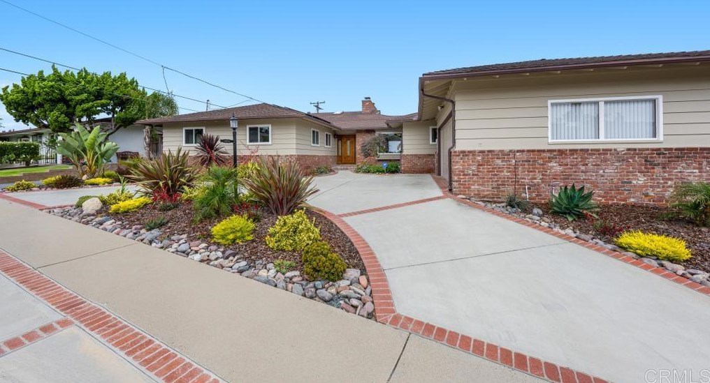 3574 Garrison St, San Diego, CA 92106-2143
