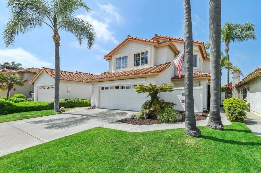 2014 Redwood Crst, Vista, CA 92081-7334