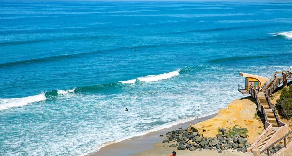 746 Sierra Ave, Solana Beach CA  92075-2615 exterior