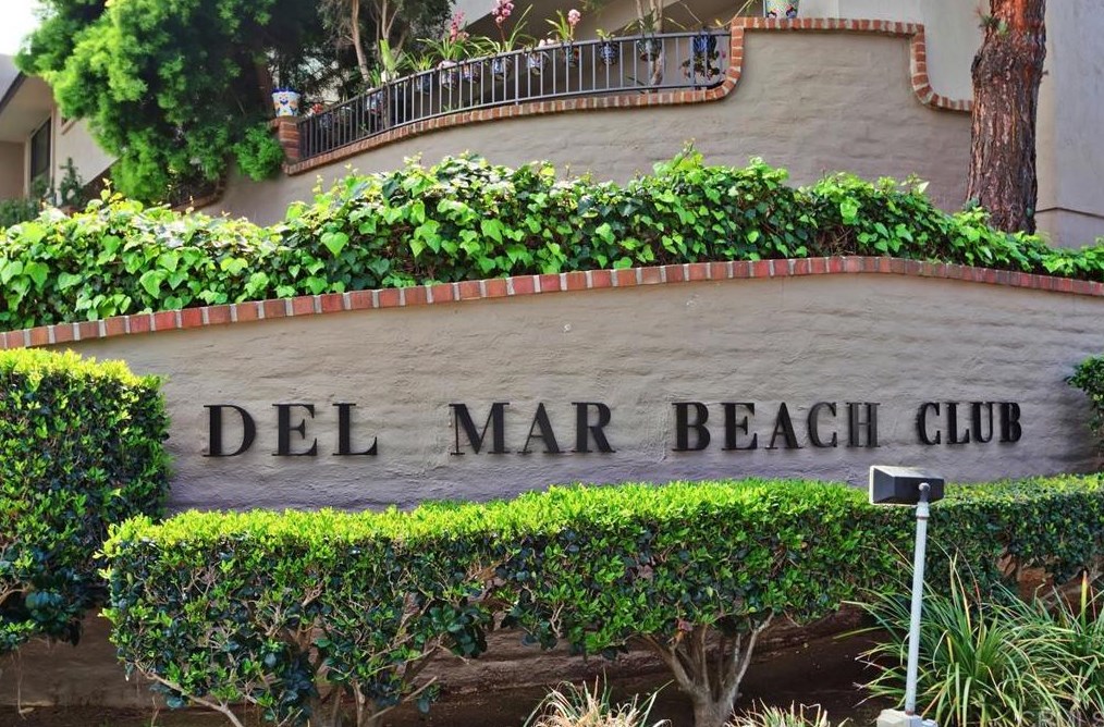 746 Sierra Ave, Solana Beach CA  92075-2615 exterior