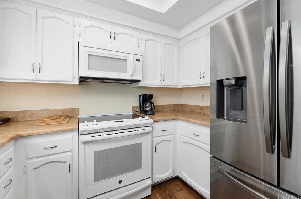 746 Sierra Ave, Solana Beach CA  92075-2615 exterior