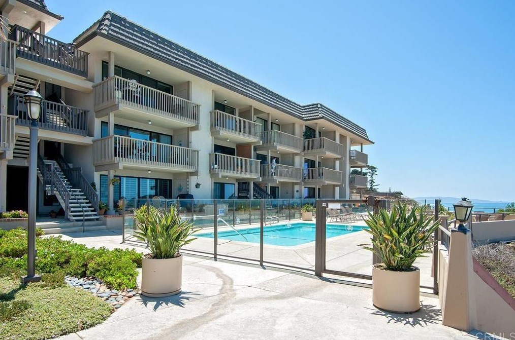 746 Sierra Ave, Solana Beach CA  92075-2615 exterior