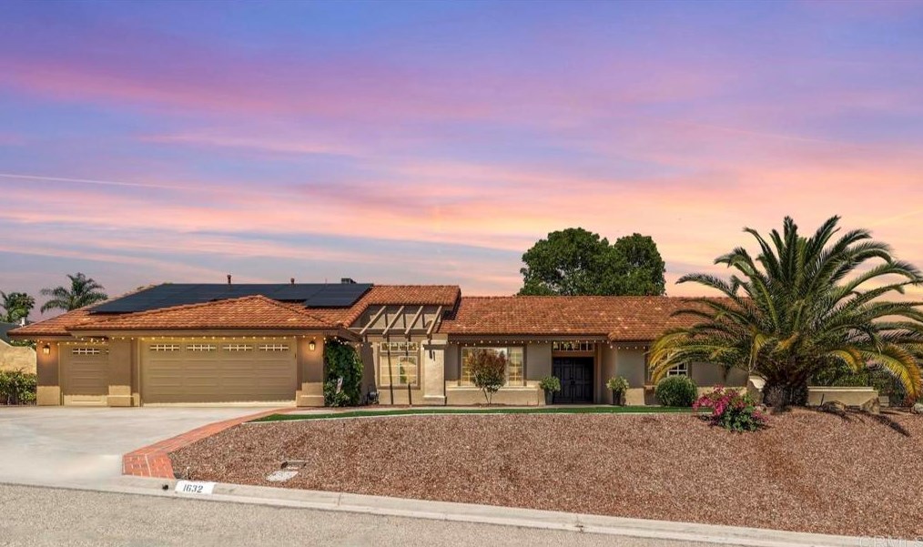 1632 Baltimore Pl, Escondido, CA 92025-6359