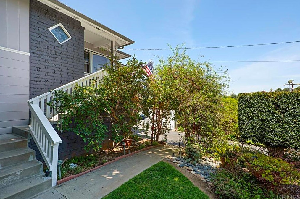 720 7th Ave, Escondido, CA 92025-4016