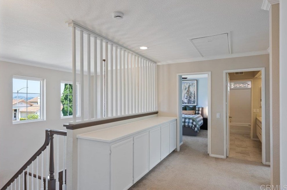 1963 White Birch Dr, Vista CA 92081-7317 exterior