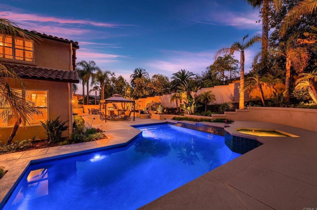 7425 Pelican St, Carlsbad, CA 92011-4882
