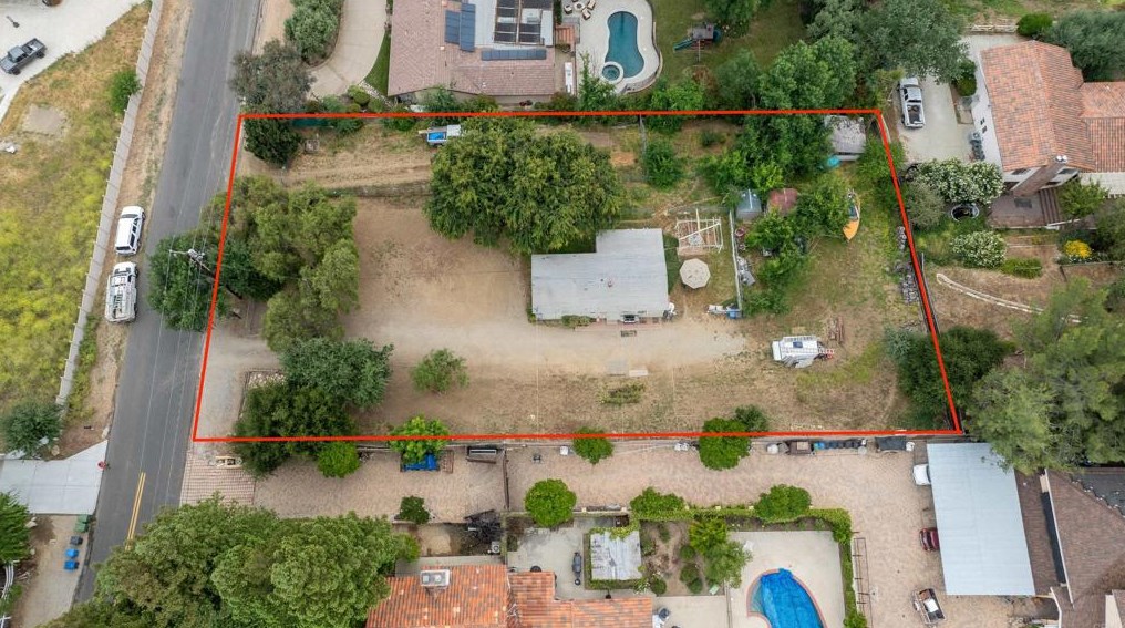 5429 Fairview Pl, Calabasas, CA 91301-2223