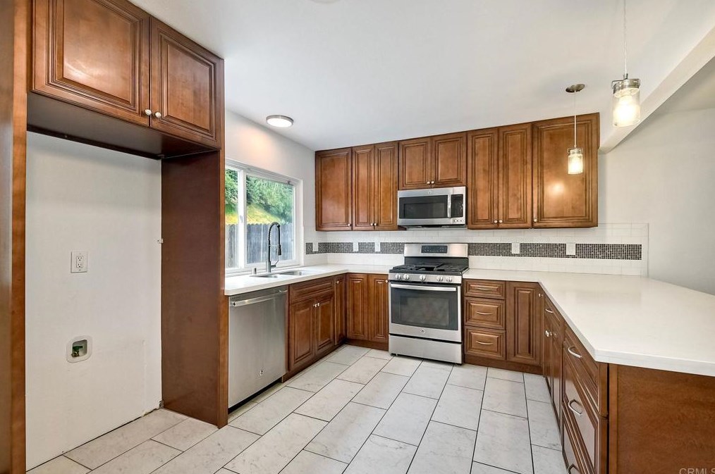 1757 Village Run N, Encinitas, CA 92024