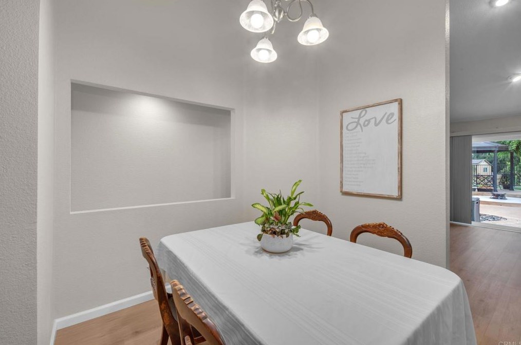 377 Apollo Dr, Vista CA  92084-4325 exterior