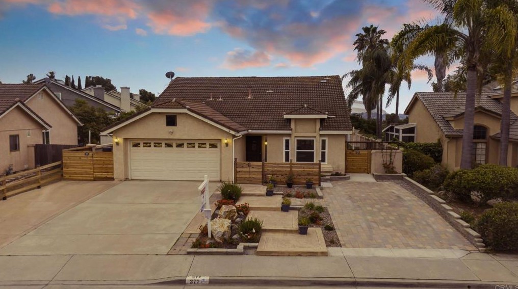 377 Apollo Dr, Vista CA  92084-4325 exterior