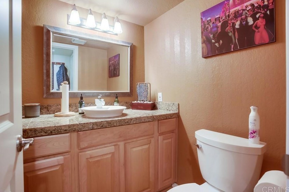 5663 Tumbleweed Way, Oceanside CA  92057-4833 exterior