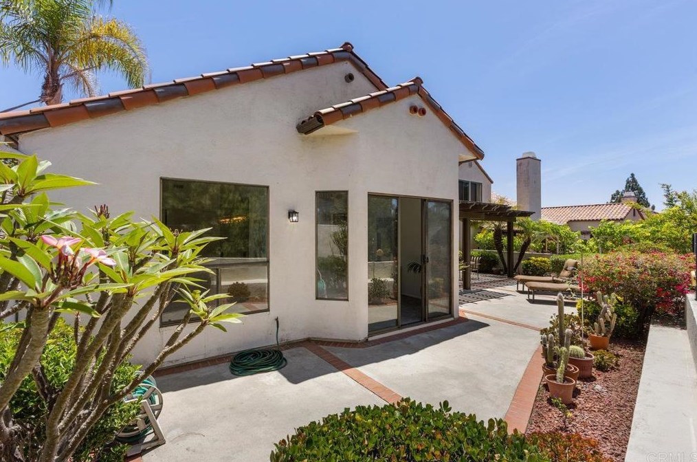 17734 Bellechase Cir, San Diego CA 92128-2097 exterior