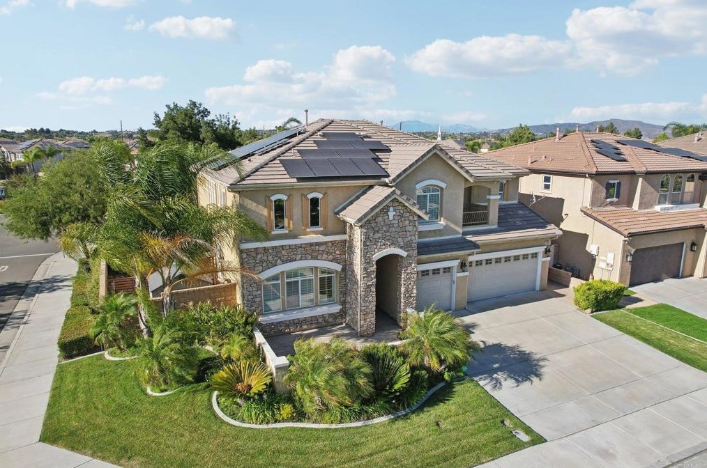 33608 Blue Water Way, Temecula, CA 92592-7839