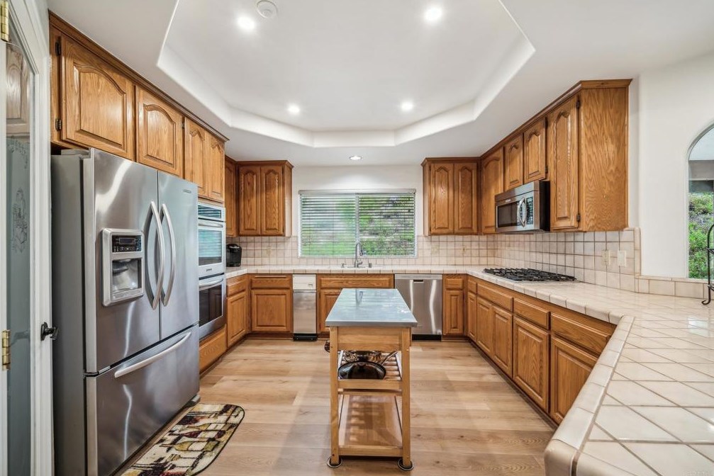 4452 Ramona Dr, Fallbrook, CA 92028