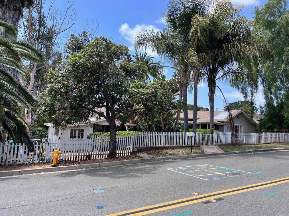 1443 Avocado Rd, Oceanside, CA 92054