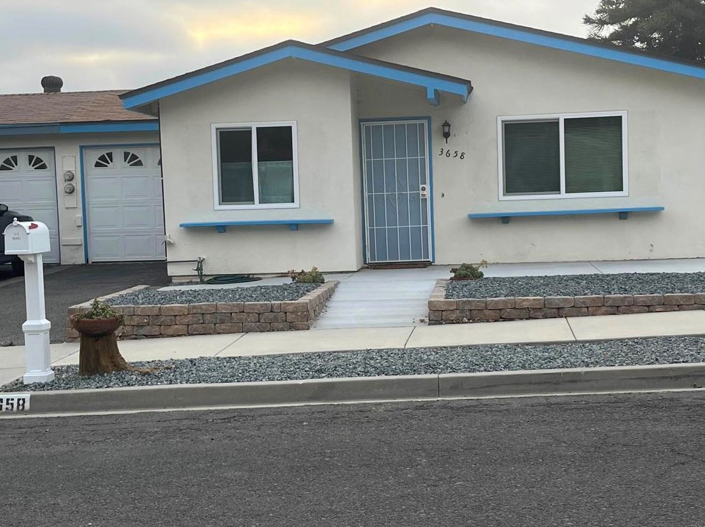 3658 Campus Dr, Oceanside, CA 92056-3930