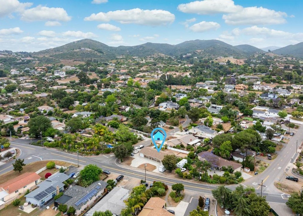 1221 Warmlands Ave, Vista, CA 92084